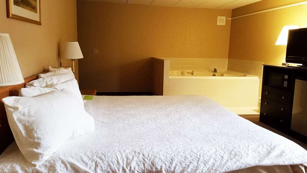 Morris Grand Hotel And Conference Center By Magnuson Worldwide Room photo