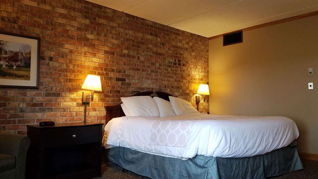 Morris Grand Hotel And Conference Center By Magnuson Worldwide Room photo
